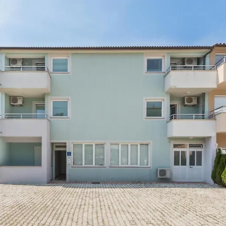 Riva Daire Medulin